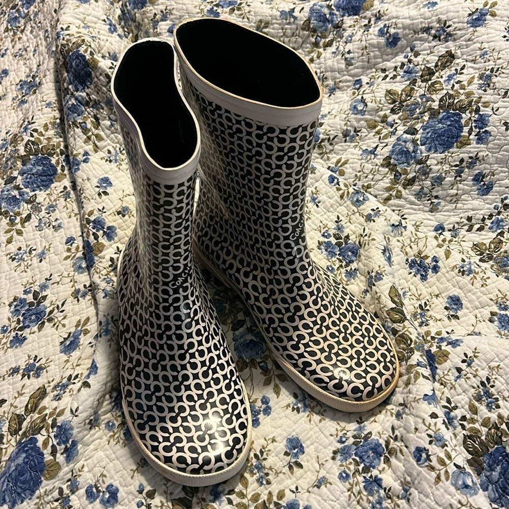 Coach Rainboots 10